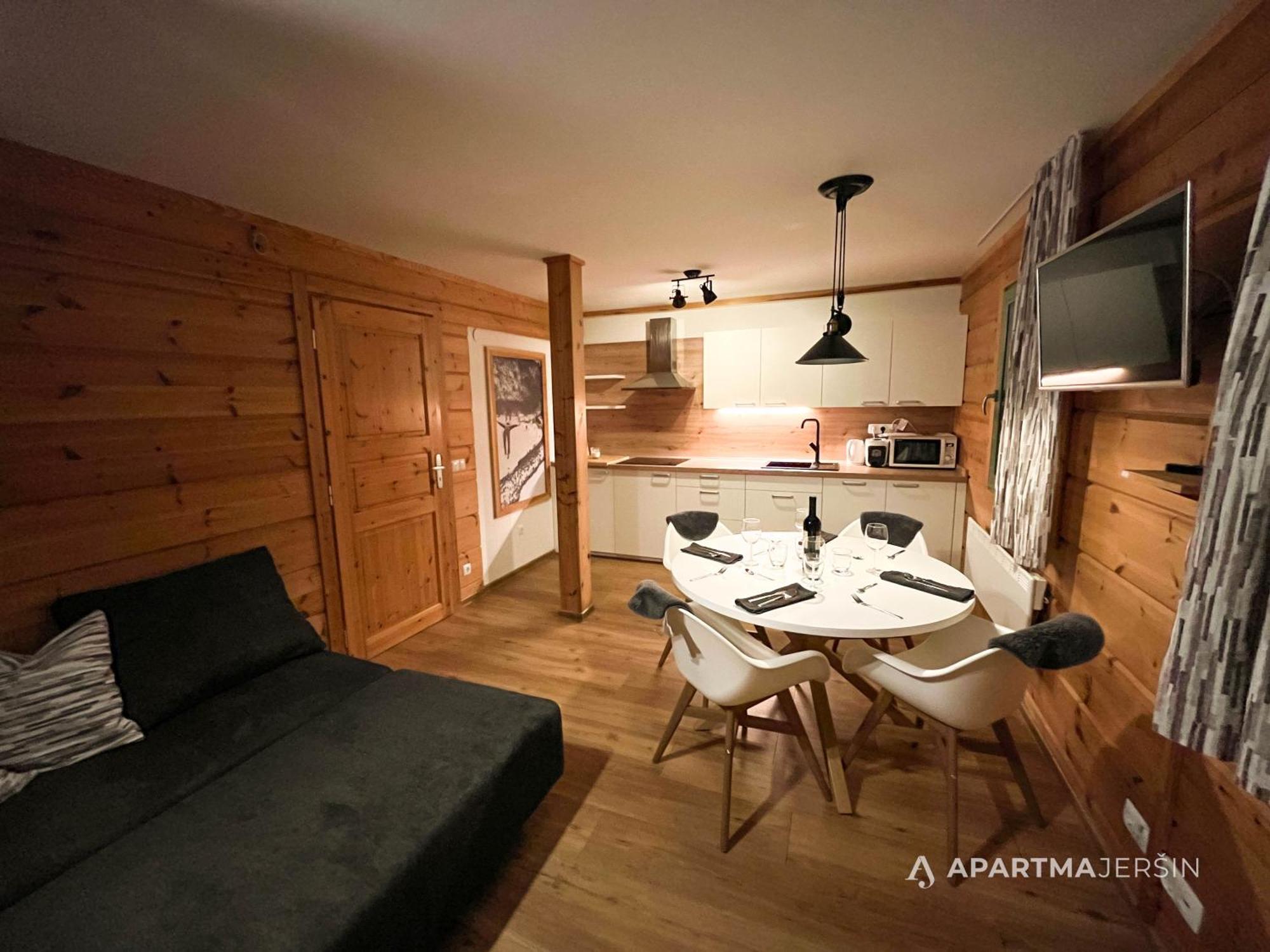 Apartment Jersin Rateče Buitenkant foto