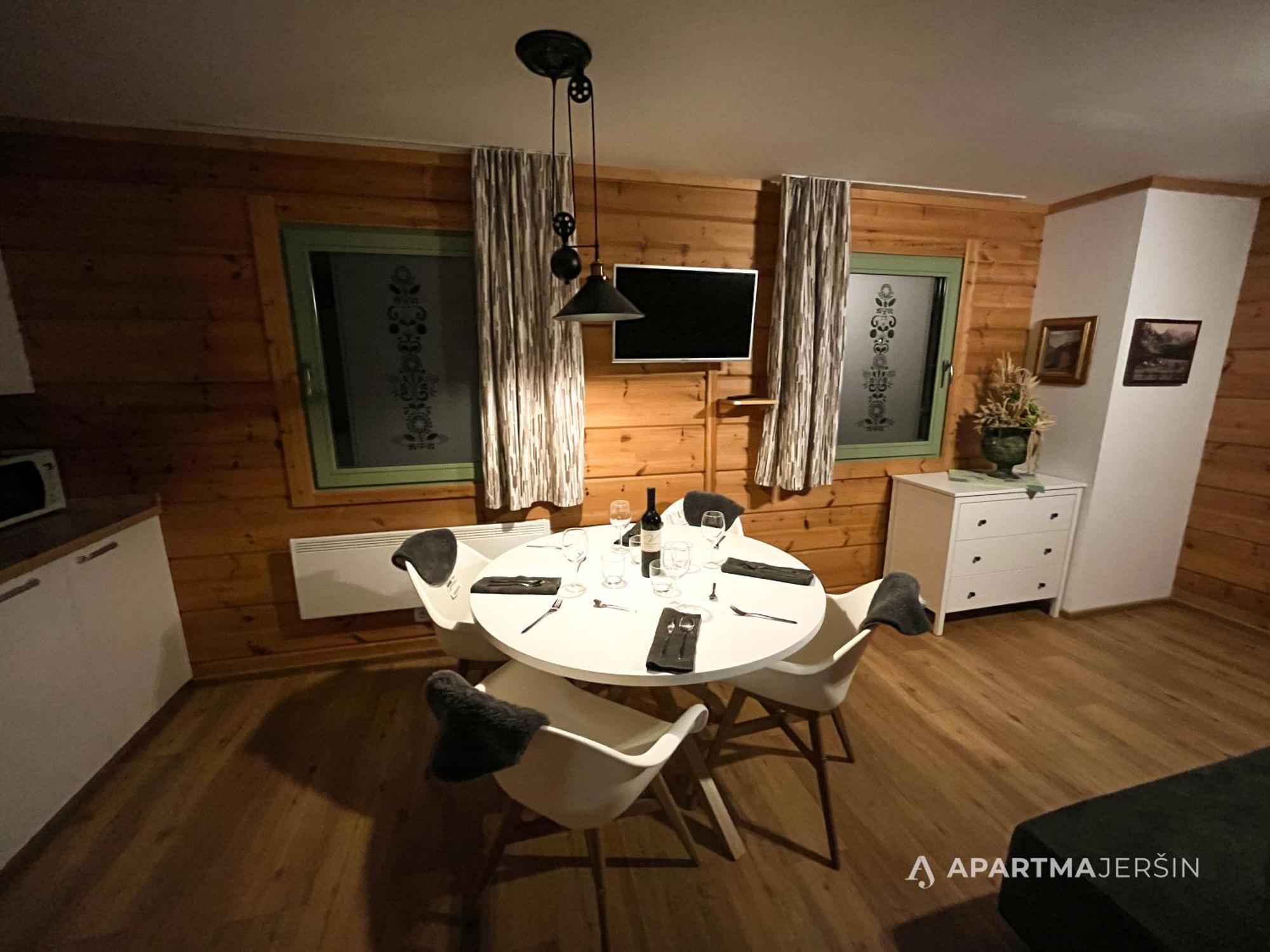 Apartment Jersin Rateče Buitenkant foto